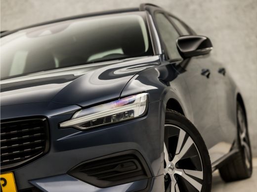 Volvo  V60 2.0 B3 Momentum Advantage 164Pk Automaat (APPLE CARPLAY, GROOT NAVI, CAMERA, ADAPTIVE CRUISE, SPO... ActivLease financial lease