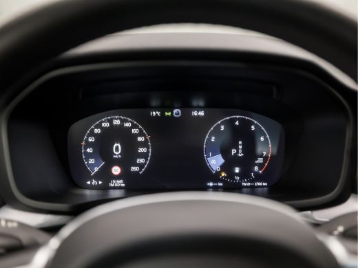 Volvo  V60 2.0 B3 Momentum Advantage 164Pk Automaat (APPLE CARPLAY, GROOT NAVI, CAMERA, ADAPTIVE CRUISE, SPO... ActivLease financial lease
