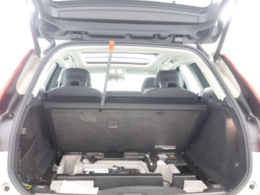Volvo  XC60 T6 AWD Plus Dark | 360 graden camera | Semi elektrische trekhaak | HStoel & stuurwielverwarming |... ActivLease financial lease