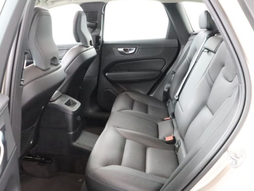 Volvo  XC60 T6 AWD Plus Dark | 360 graden camera | Semi elektrische trekhaak | HStoel & stuurwielverwarming |... ActivLease financial lease
