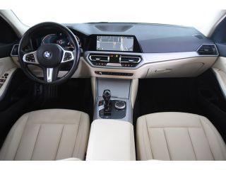 BMW 3 Serie 318i Luxury *1ste Eigenaar*Leer*Navigatie*Stoelverwarming*Parkassist*