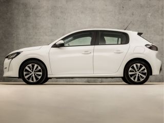 Peugeot 208 1.2 PureTech Sport (APPLE CARPLAY, GROOT NAVI, PARKEERSENSOREN, SPORTSTOELEN, LANE ASSIST, NIEUWE...