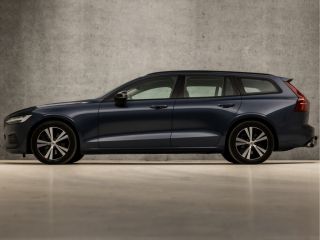 Volvo  V60 2.0 B3 Momentum Advantage 164Pk Automaat (APPLE CARPLAY, GROOT NAVI, CAMERA, ADAPTIVE CRUISE, SPO...