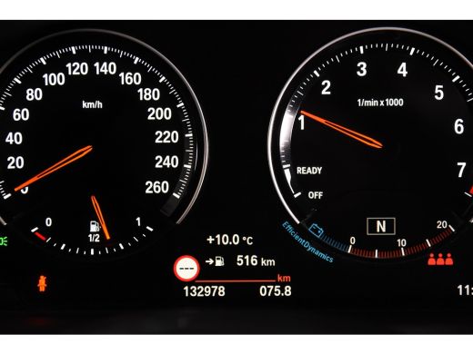 BMW X1 sDrive18i *1ste Eigenaar*Leer*Navigatie*HUD*Panoramadak* ActivLease financial lease