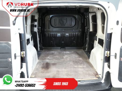 Fiat Dobló Cargo 1.3 MJ BPM VRIJ! 7x Voorraad NL Auto/ Airco/ Bluetooth/ Betimmering ActivLease financial lease