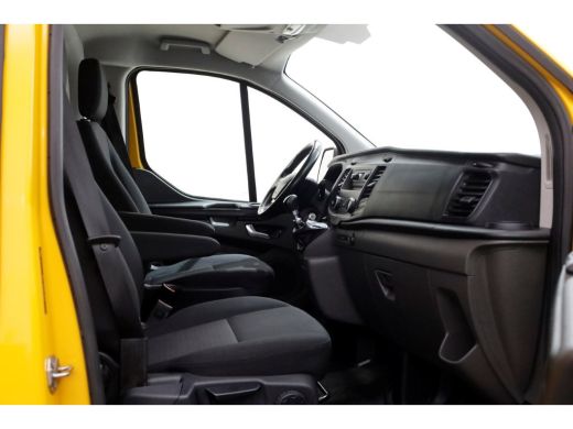 Ford Transit Custom 2.0 TDCI E6 L2H1 Trend Airco Trekhaak 2800kg 03-2019 ActivLease financial lease