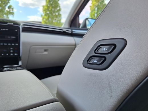 Hyundai Tucson 1.6 T-GDI HEV Premium | Rijklaarprijs! | Trekhaak 1.650kg! | Climate Control 3 zone | Adaptive Cr... ActivLease financial lease