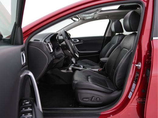 Kia Ceed Sportswagon 1.4 T-GDi ExecutiveLine Aut. *PANO | FULL-LEATHER | ADAPT.CRUISE | FULL-LED | MEMORY-PACK | DIGI-... ActivLease financial lease