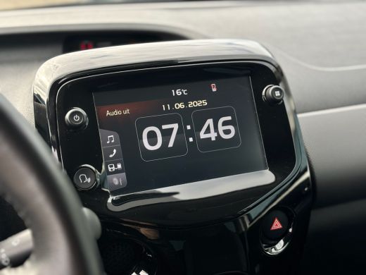 Peugeot 108 Allure WIT | Achteruitrij Camera | Airco AUTO | Lichtmetalen velgen | Apple Carplay | Spiegels el... ActivLease financial lease
