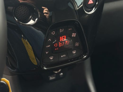 Peugeot 108 Allure WIT | Achteruitrij Camera | Airco AUTO | Lichtmetalen velgen | Apple Carplay | Spiegels el... ActivLease financial lease