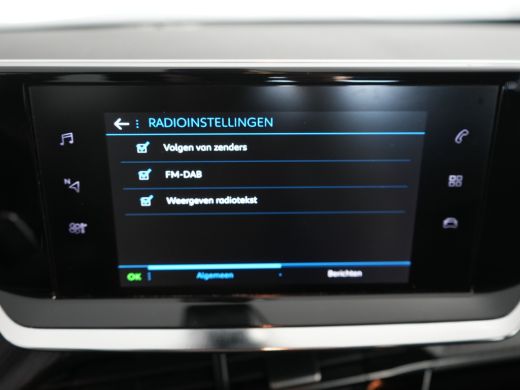 Peugeot 2008 1.2 PureTech Blue Lease Active | Apple Carplay/Android Auto|telefoonintegratie premium | Buitensp... ActivLease financial lease