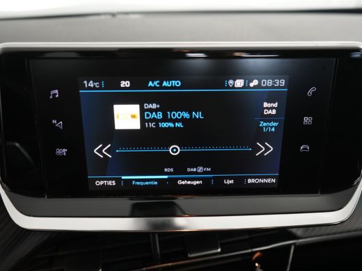 Peugeot 2008 1.2 PureTech Blue Lease Active | Apple Carplay/Android Auto|telefoonintegratie premium | Buitensp... ActivLease financial lease