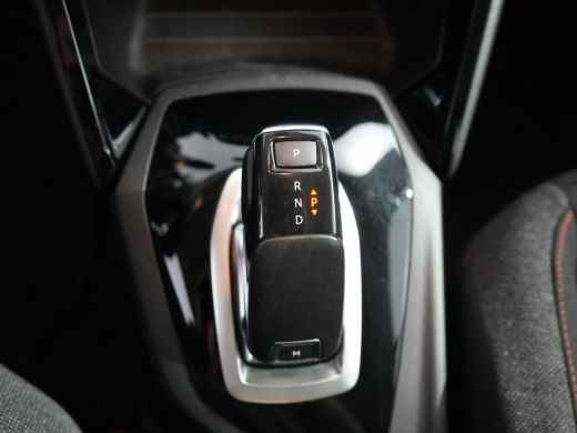 Peugeot 2008 1.2 PureTech Blue Lease Active | Apple Carplay/Android Auto|telefoonintegratie premium | Buitensp... ActivLease financial lease