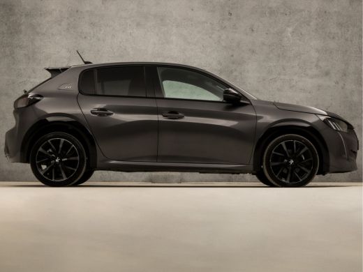 Peugeot 208 1.2 PureTech GT Automaat (PANORAMADAK, APPLE CARPLAY, GROOT NAVI, VIRTUAL COCKPIT, 360 CAMERA, LE... ActivLease financial lease