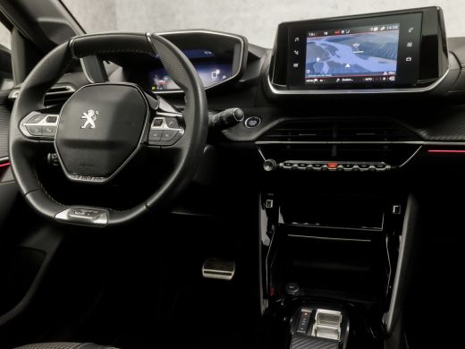 Peugeot 208 1.2 PureTech GT Automaat (PANORAMADAK, APPLE CARPLAY, GROOT NAVI, VIRTUAL COCKPIT, 360 CAMERA, LE... ActivLease financial lease
