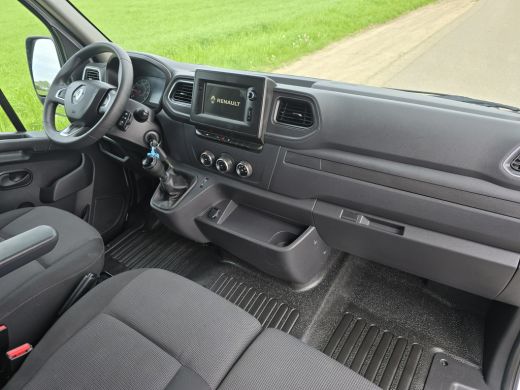 Renault Master T33 2.3 dCi L2 H2 - 135 Pk - Euro 6 - Airco - Cruise Control ActivLease financial lease