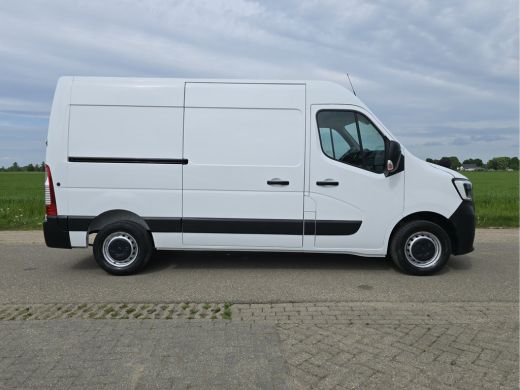Renault Master T33 2.3 dCi L2 H2 - 135 Pk - Euro 6 - Airco - Cruise Control ActivLease financial lease