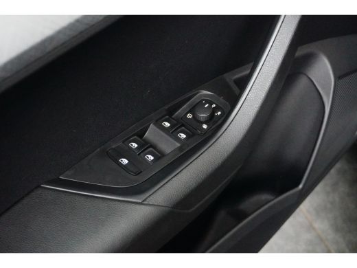 Skoda Karoq 1.5 TSI 150PK DSG-7 Business Edition | NAVI BY APP | CAMERA | CRUISE CONTROL ActivLease financial lease