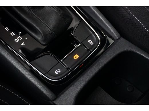 Skoda Karoq 1.5 TSI 150PK DSG-7 Business Edition | NAVI BY APP | CAMERA | CRUISE CONTROL ActivLease financial lease