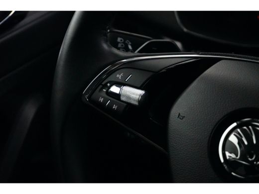 Skoda Octavia Combi 1.0 e-TSI 110PK DSG-7 Ambition | NAVIGATIE | STOELVERW. | ADAPT. CRUISE ActivLease financial lease