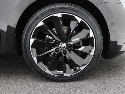 Skoda Superb Combi 1.4 TSi 218 Pk Automaat iV Sportline Business | Adaptive Cruise | CarPlay | Navigatie | Blu... ActivLease financial lease