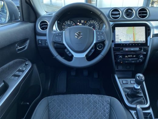 Suzuki Vitara 1.4 Boosterjet Style Smart Hybrid Pano dak | Carplay/ Android auto | Climate control | Cruisecont... ActivLease financial lease