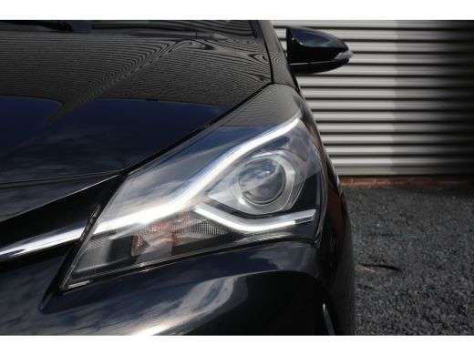 Toyota Yaris 1.5 Hybrid Dynamic Camera / Climate Control / Navigatie / 1e eigenaar ActivLease financial lease
