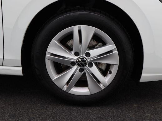 Volkswagen Golf 1.0 TSi Life | 16 Inch | Cruise Control | Climate Control | Carplay | 38.995 Km!! ActivLease financial lease