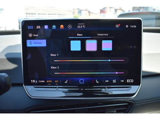 Volkswagen ID.3 Pro Business Inclusief €2000,- inruilvoordeel | BLACK PACK | STOEL + STUURVERW. | CAMERA ActivLease financial lease