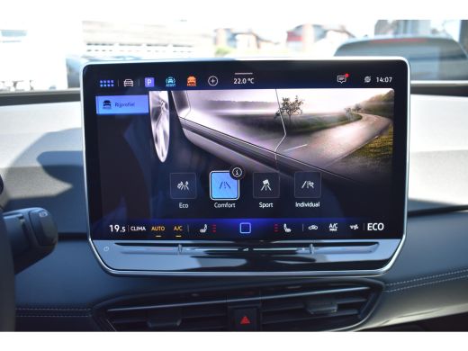 Volkswagen ID.3 Pro Business Inclusief €2000,- inruilvoordeel | BLACK PACK | STOEL + STUURVERW. | CAMERA ActivLease financial lease