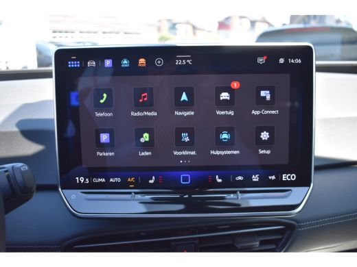 Volkswagen ID.3 Pro Business Inclusief €2000,- inruilvoordeel | BLACK PACK | STOEL + STUURVERW. | CAMERA ActivLease financial lease