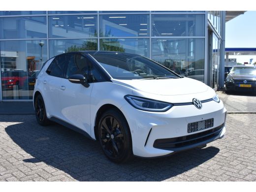Volkswagen ID.3 Pro Business Inclusief €2000,- inruilvoordeel | BLACK PACK | STOEL + STUURVERW. | CAMERA ActivLease financial lease