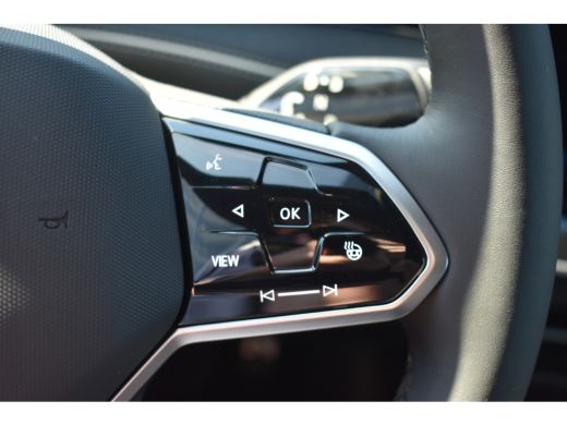 Volkswagen ID.7 Pro Business | TREKHAAK | BLACK PACK | IQ LIGHT | NAVIGATIE | AUTOMATISCHE STOELEN | SFEERVERLICH... ActivLease financial lease