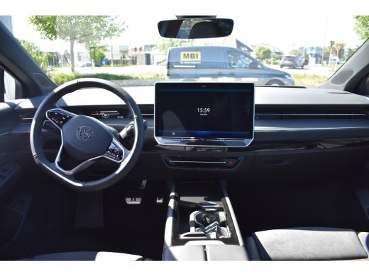 Volkswagen ID.7 Pro Business | TREKHAAK | BLACK PACK | IQ LIGHT | NAVIGATIE | AUTOMATISCHE STOELEN | SFEERVERLICH... ActivLease financial lease