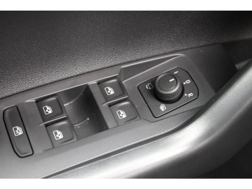Volkswagen Taigo Life Edition | CAMERA | PARKEERSENSOREN | AIRCO | ADAPT. CRUISE ActivLease financial lease