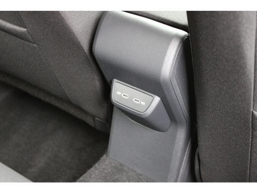 Volkswagen Taigo Life Edition | CAMERA | PARKEERSENSOREN | AIRCO | ADAPT. CRUISE ActivLease financial lease