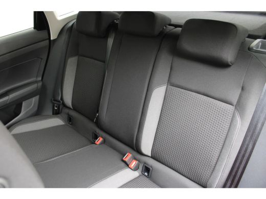 Volkswagen Taigo Life Edition | CAMERA | PARKEERSENSOREN | AIRCO | ADAPT. CRUISE ActivLease financial lease