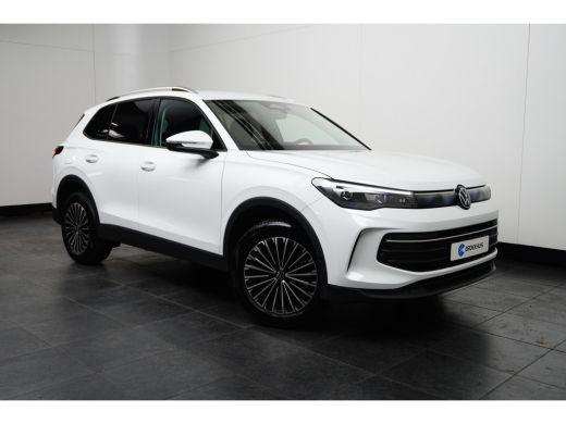 Volkswagen Tiguan 1.5 eHybrid DSG-6 204PK Life Edition | TREKHAAK | AUTO A. KLEP | STUUR + STOELVERW. ActivLease financial lease