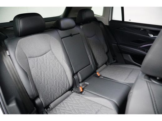 Volkswagen Tiguan 1.5 eHybrid DSG-6 204PK Life Edition | TREKHAAK | AUTO A. KLEP | STUUR + STOELVERW. ActivLease financial lease