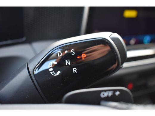 Volkswagen Tiguan Life Edition - eHybrid TREKHAAK | AUTO. A KLEP | STUUR + STOELVERW. | NAVIGATIE ActivLease financial lease
