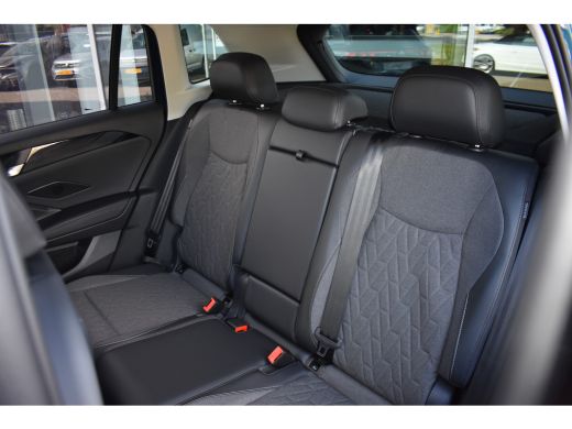 Volkswagen Tiguan Life Edition - eHybrid TREKHAAK | AUTO. A KLEP | STUUR + STOELVERW. | NAVIGATIE ActivLease financial lease