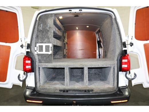 Volkswagen Transporter 2.0 TDI L2 H1 Euro 6 Airco Cruise Trekhaak ActivLease financial lease