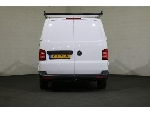 Volkswagen Transporter 2.0 TDI L2 H1 Euro 6 Airco Cruise Trekhaak ActivLease financial lease