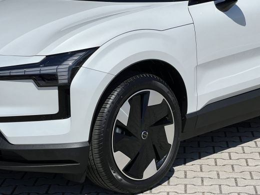 Volvo  EX30 Single Motor Extended Range Plus 69 kWh | Harman/Kardon | Climate Pack | Camera | Trekhaak | Keyl... ActivLease financial lease