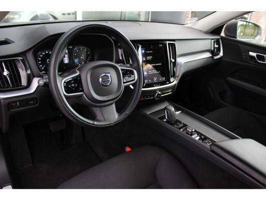 Volvo  V60 2.0 B3 Business Pro | 1e eigenaar | BTW auto | Origineel NL | LED | Camera | Stuurverwarming | 17... ActivLease financial lease