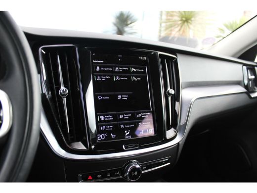Volvo  V60 2.0 B3 Business Pro | 1e eigenaar | BTW auto | Origineel NL | LED | Camera | Stuurverwarming | 17... ActivLease financial lease