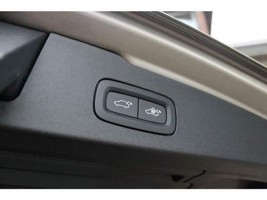 Volvo  V60 2.0 B3 Business Pro | 1e eigenaar | BTW auto | Origineel NL | LED | Camera | Stuurverwarming | 17... ActivLease financial lease