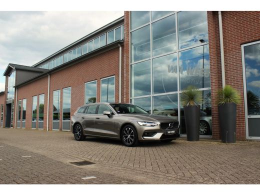 Volvo  V60 2.0 B3 Business Pro | 1e eigenaar | BTW auto | Origineel NL | LED | Camera | Stuurverwarming | 17... ActivLease financial lease