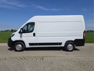 Peugeot Boxer 335 2.2 BlueHDi L2 H2 - 140 Pk - Euro 6 - Navi - ParkeerCamera - Airco - Cruise Control