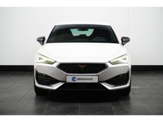 CUPRA Leon 1.4 204PK DSG-6 Performance Black Pack | 19 INCH | NAVIGATIE | STUURVERW. | LED